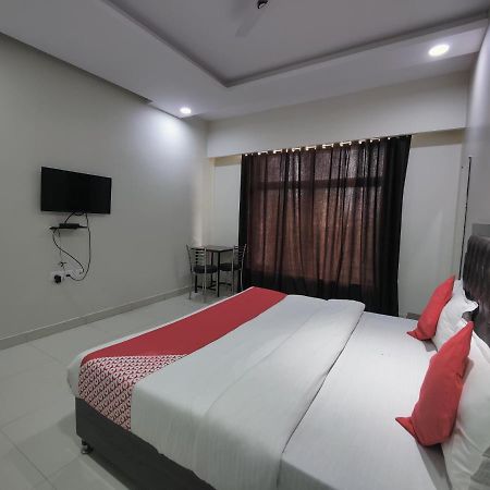 Hotel Kailash Mansarovar And Banquet Hall Bareilly Exterior photo