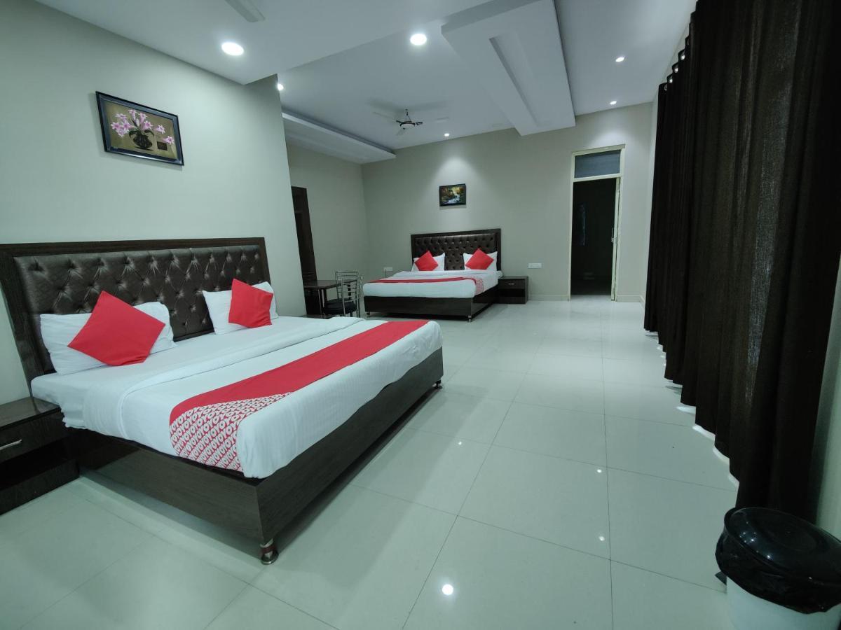 Hotel Kailash Mansarovar And Banquet Hall Bareilly Exterior photo